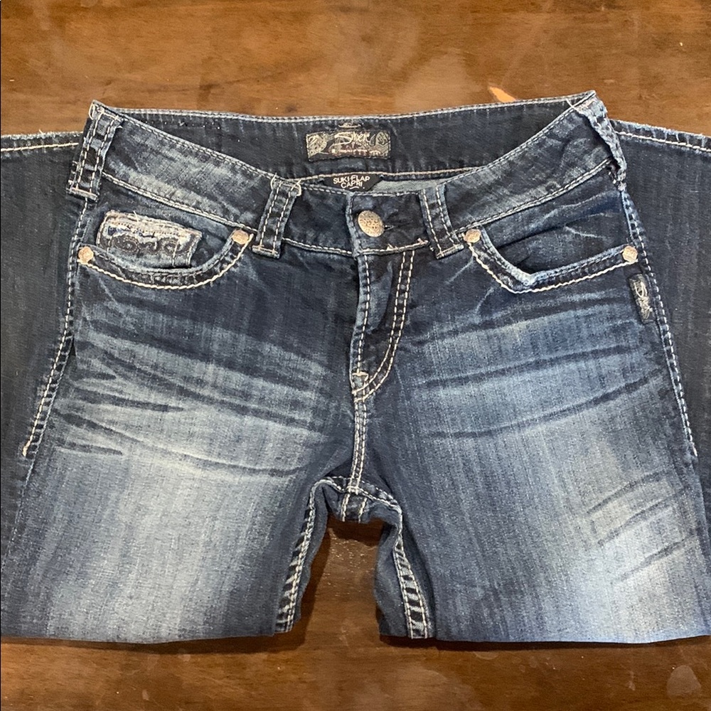 Silver Suki Flap Capri Jeans. Women's Blue Jeans size 29